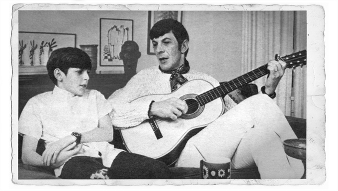 Adam e Leonard Nimoy 2